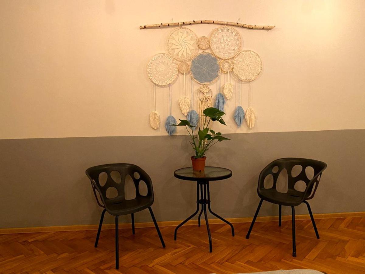 Lares And Penates Apartment Krakow Ngoại thất bức ảnh