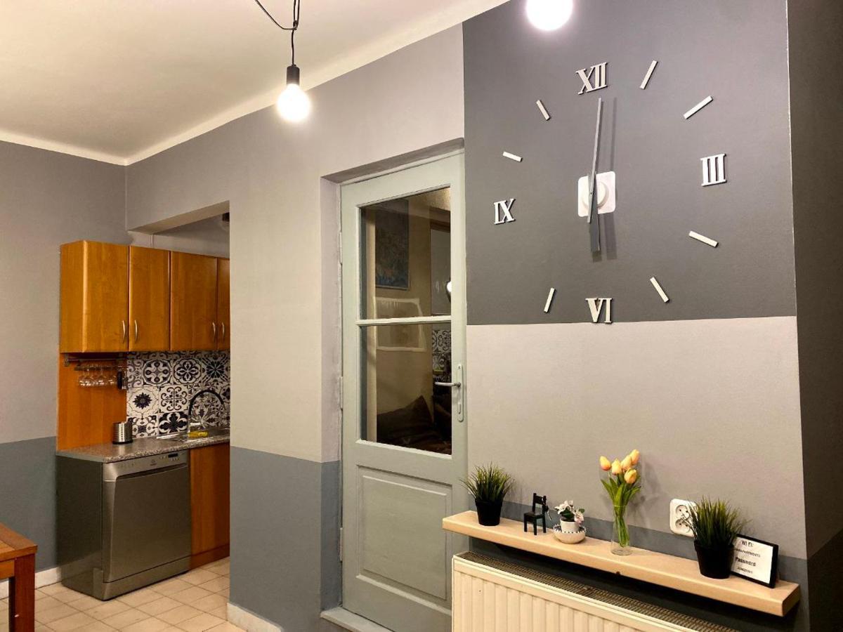 Lares And Penates Apartment Krakow Ngoại thất bức ảnh