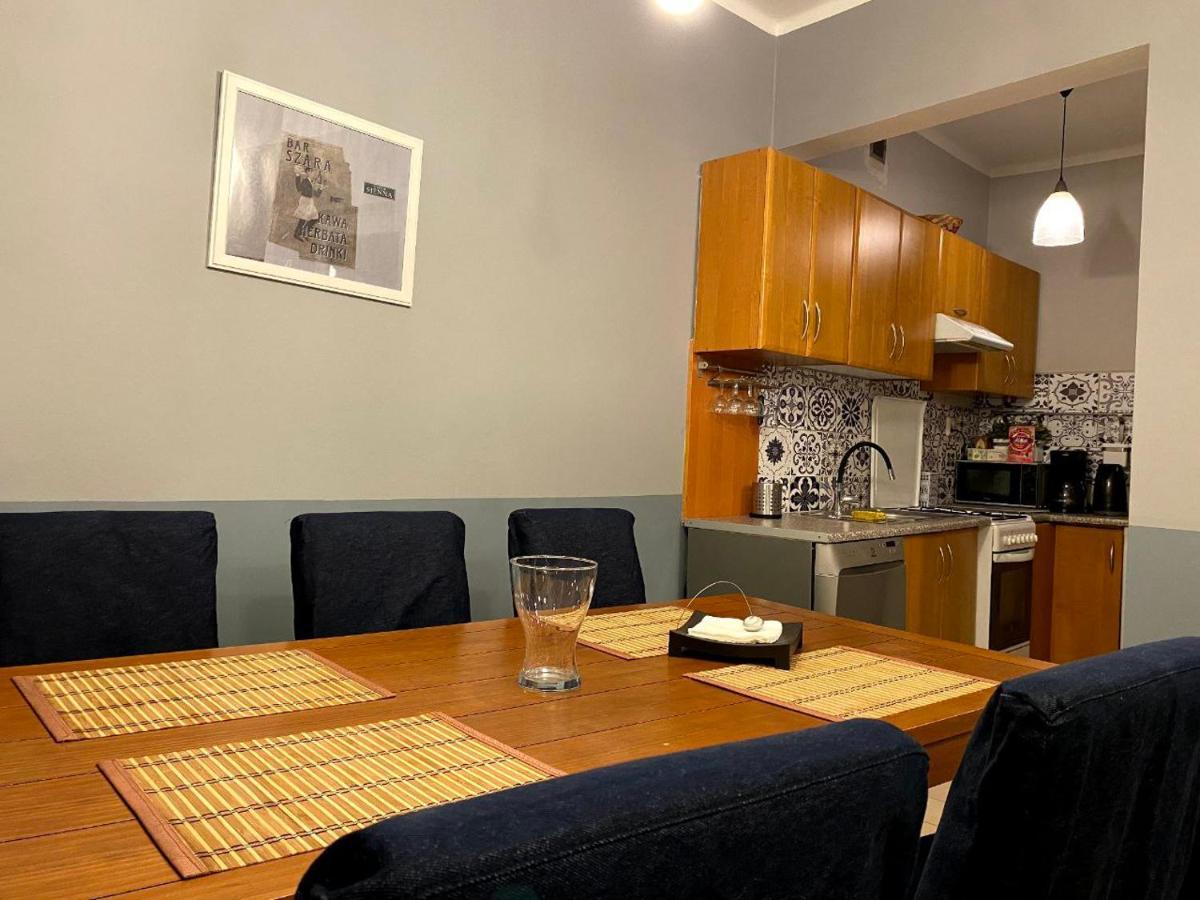 Lares And Penates Apartment Krakow Ngoại thất bức ảnh