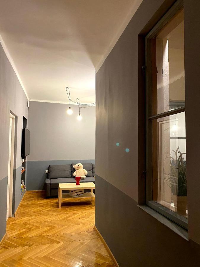 Lares And Penates Apartment Krakow Ngoại thất bức ảnh