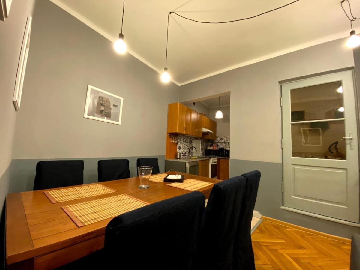 Lares And Penates Apartment Krakow Ngoại thất bức ảnh