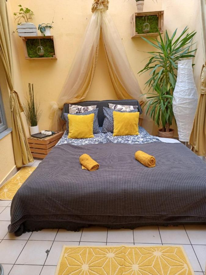 Lares And Penates Apartment Krakow Ngoại thất bức ảnh
