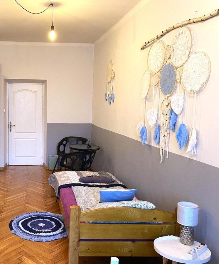 Lares And Penates Apartment Krakow Ngoại thất bức ảnh